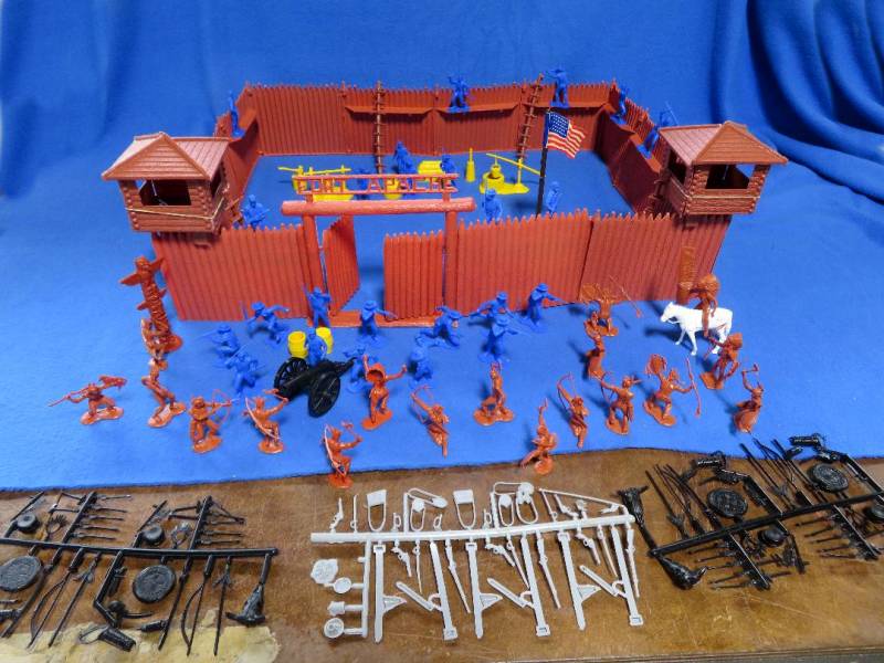 MXR916A Marx Fort Apache Playset - Soft Plastic (54MM) 178 Pieces